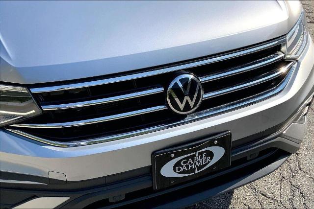 2024 Volkswagen Tiguan Vehicle Photo in Kansas City, MO 64114