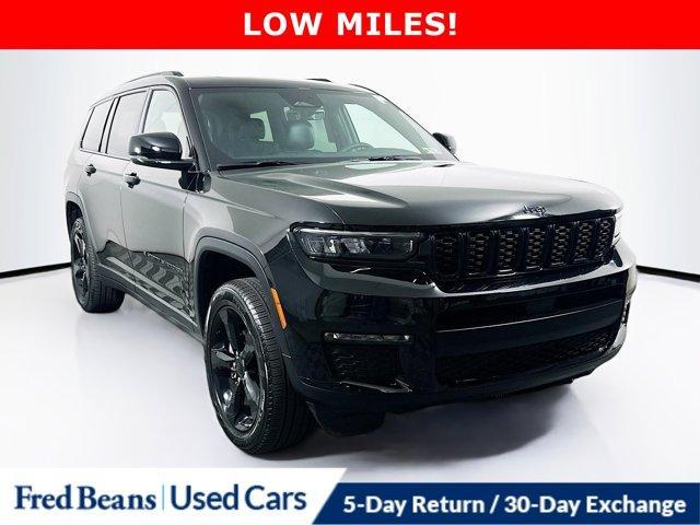 2025 Jeep Grand Cherokee L Vehicle Photo in Doylsetown, PA 18901