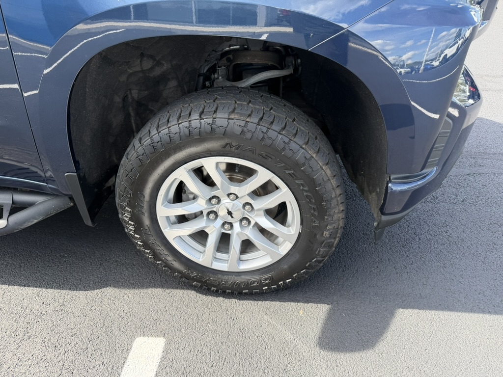 2020 Chevrolet Silverado 1500 photo 10 of 33