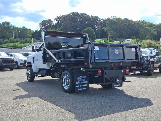 2024 Chevrolet Silverado 5500 HD Vehicle Photo in DANBURY, CT 06810-5034