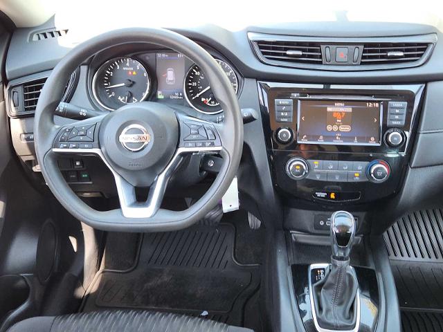 2018 Nissan Rogue Vehicle Photo in DENTON, TX 76210-9321