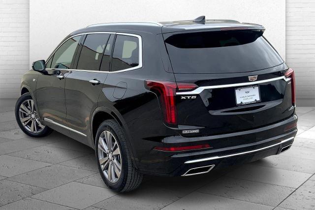 2025 Cadillac XT6 Vehicle Photo in KANSAS CITY, MO 64114-4545