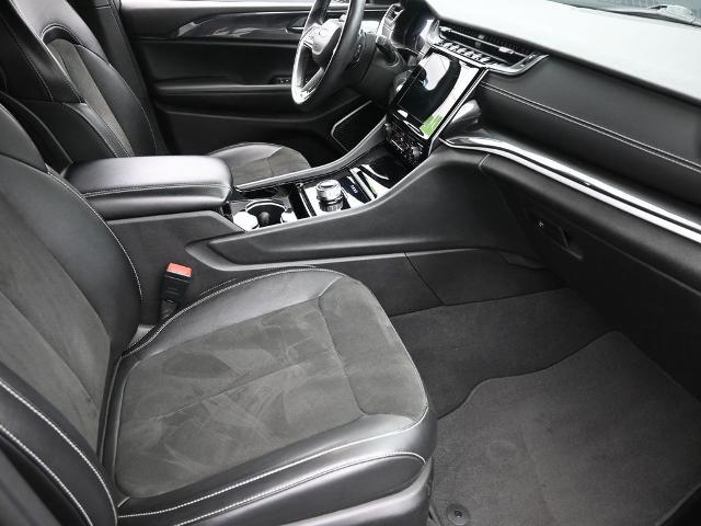 2022 Jeep Grand Cherokee L Vehicle Photo in Cedar Rapids, IA 52402