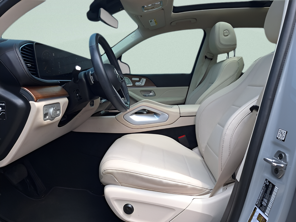 2024 Mercedes-Benz GLS photo 13 of 35