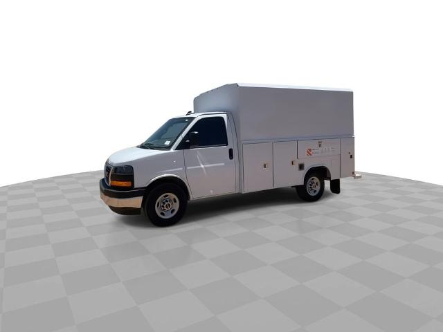 2025 GMC Savana Cutaway 3500 Vehicle Photo in GILBERT, AZ 85297-0402
