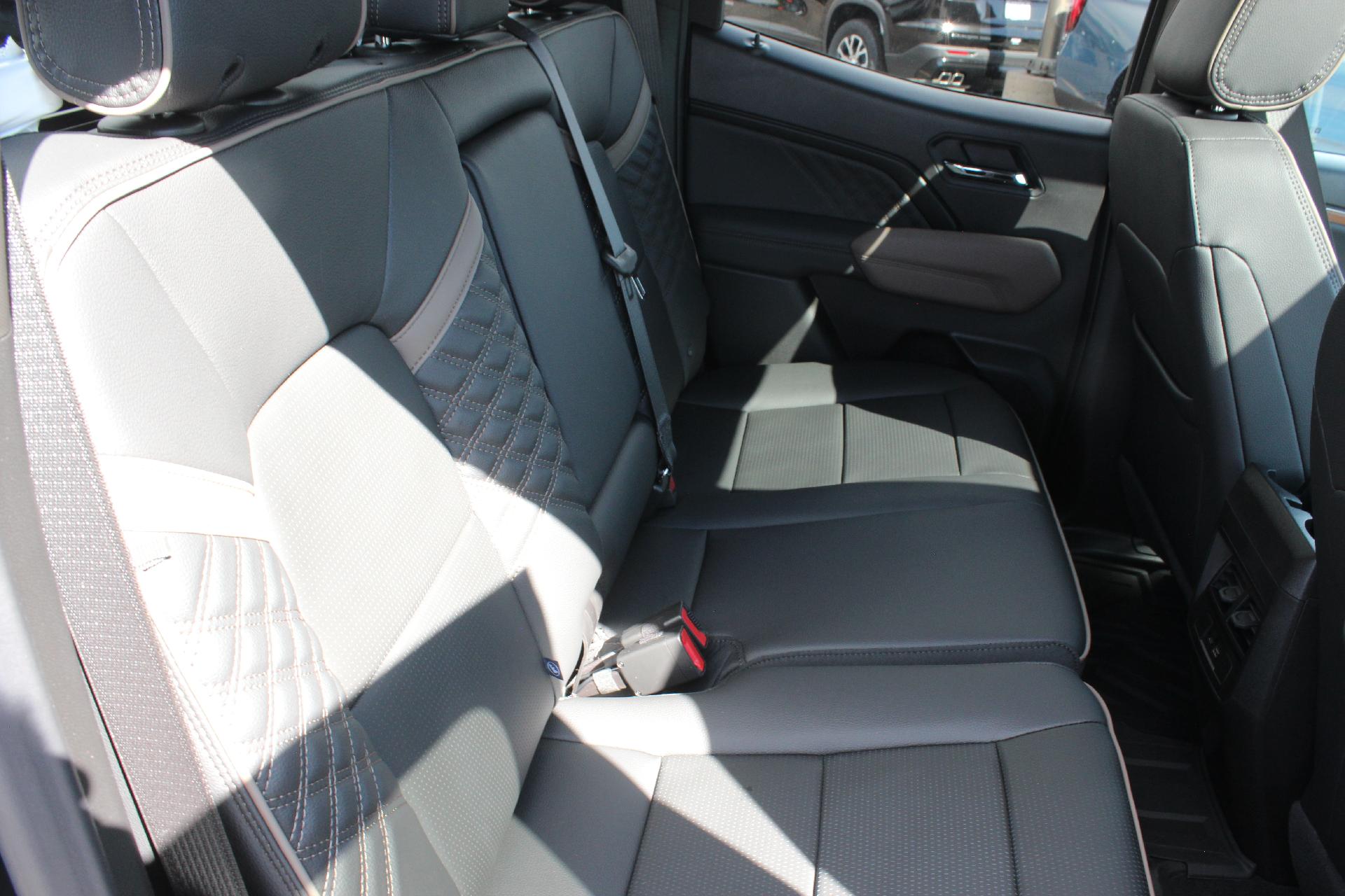 2025 GMC Canyon Vehicle Photo in AURORA, CO 80012-4011
