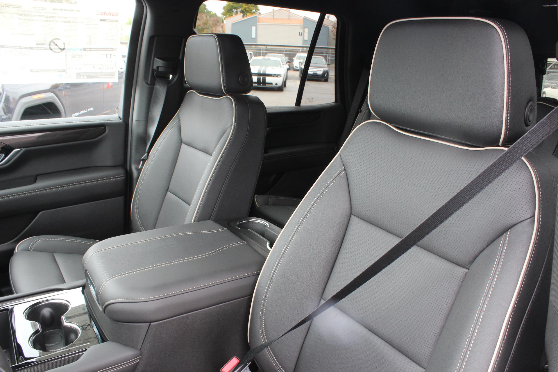 2026 GMC Yukon Vehicle Photo in AURORA, CO 80012-4011