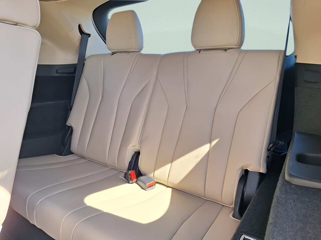 2022 Acura MDX photo 11 of 37