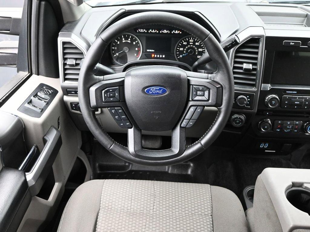 2017 Ford F-150 Vehicle Photo in Cedar Rapids, IA 52402