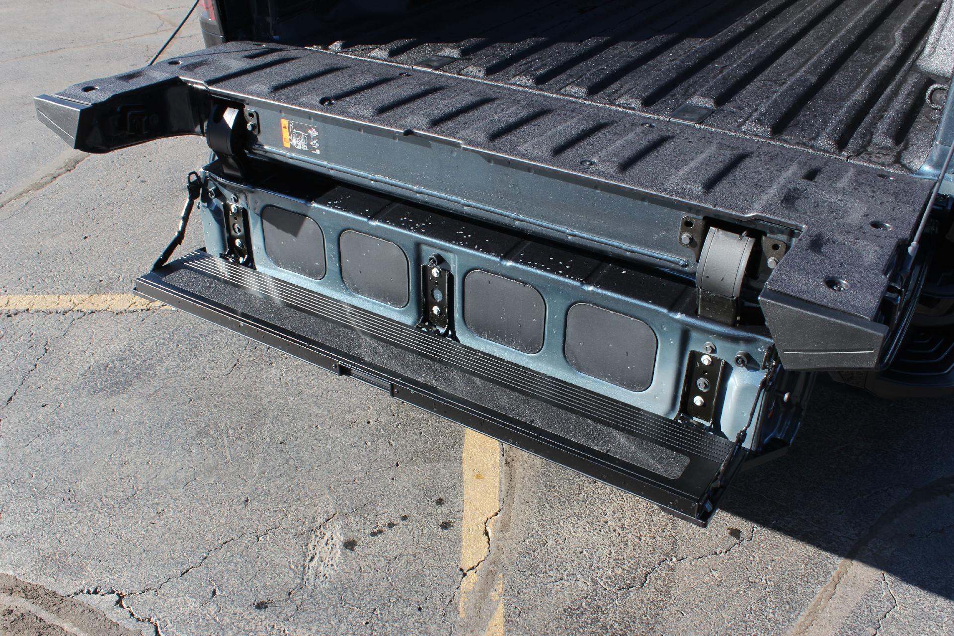 2025 GMC Sierra EV Vehicle Photo in AURORA, CO 80012-4011