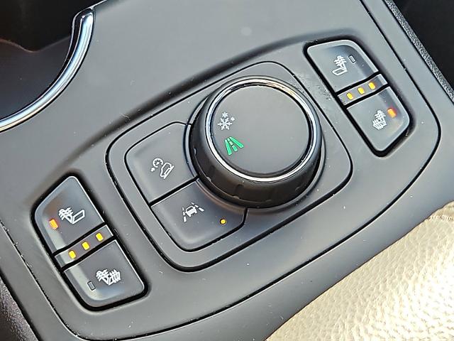 2022 GMC Terrain Vehicle Photo in TREVOSE, PA 19053-4984