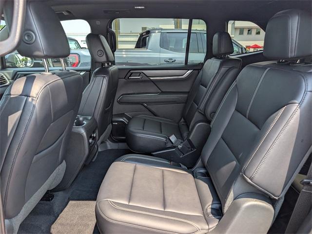 2024 GMC Acadia Vehicle Photo in AURORA, CO 80012-4011