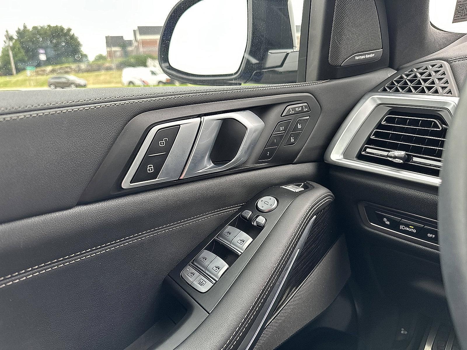 2025 BMW X7 M60i Vehicle Photo in Lancaster, PA 17601
