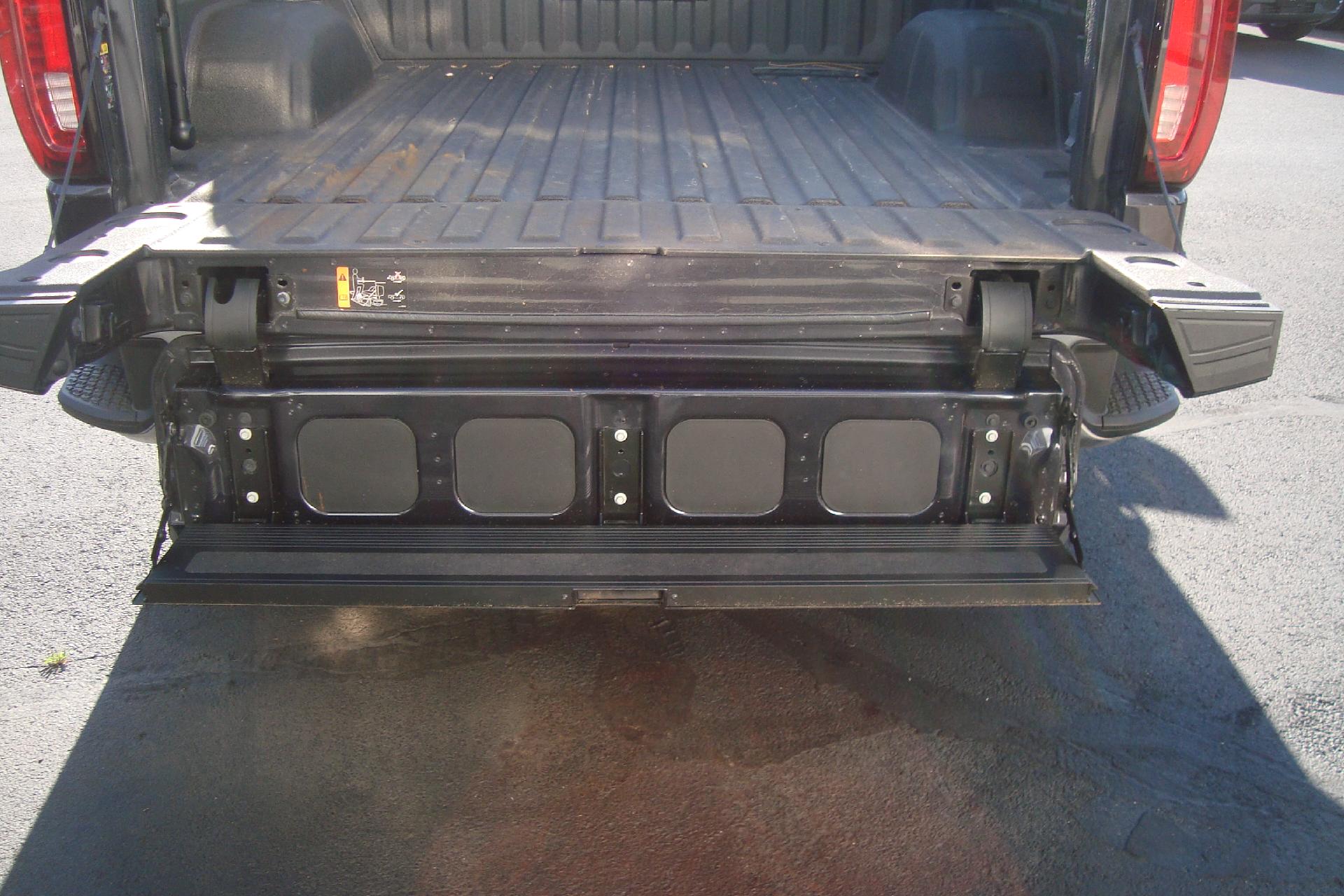 2022 GMC Sierra 1500 Vehicle Photo in PORTSMOUTH, NH 03801-4196