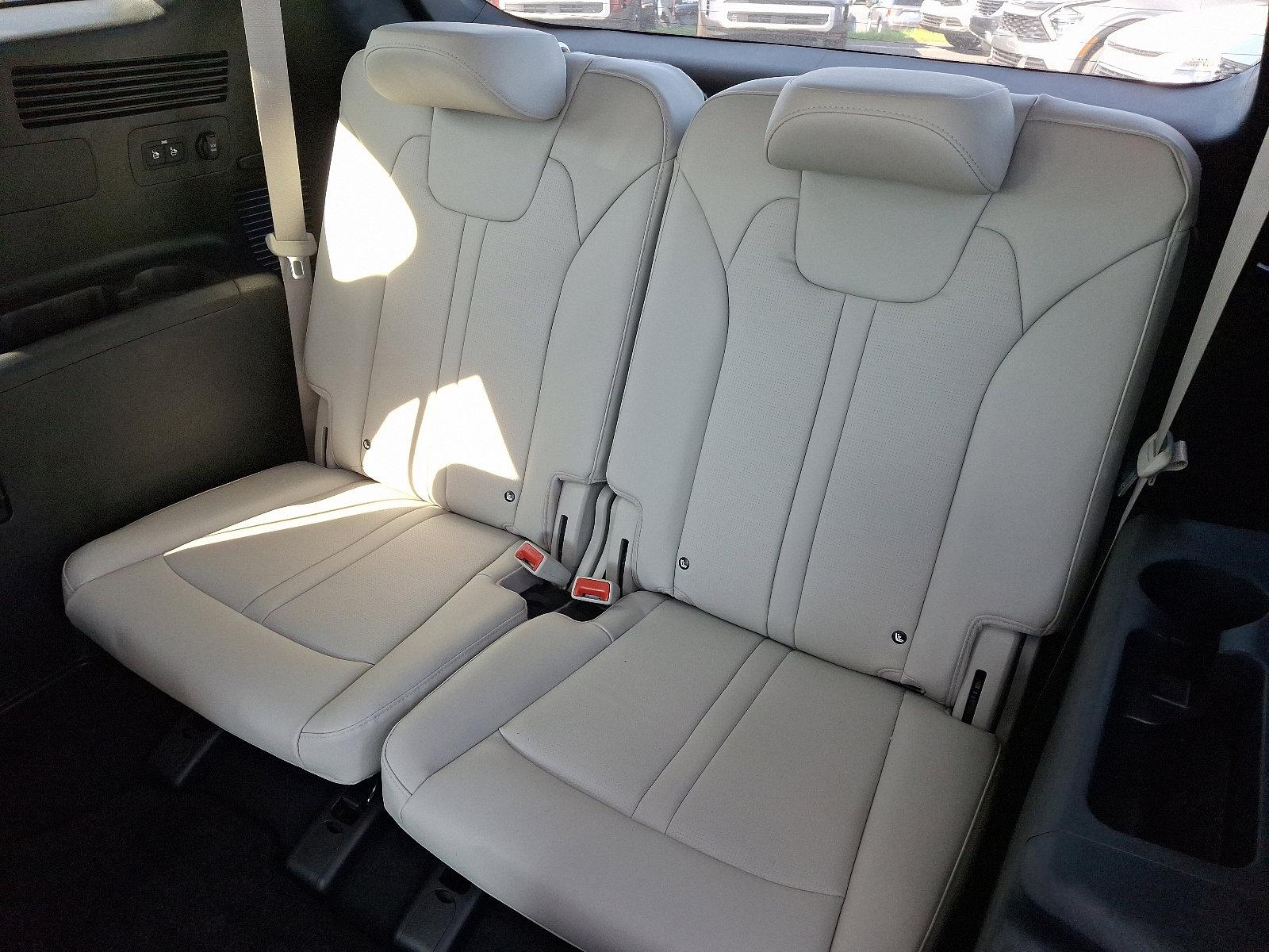 2025 Kia Sorento Hybrid Vehicle Photo in Langhorne, PA 19047