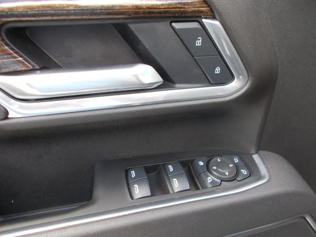 2025 GMC Sierra 2500 HD Vehicle Photo in LOWELL, MA 01852-4336