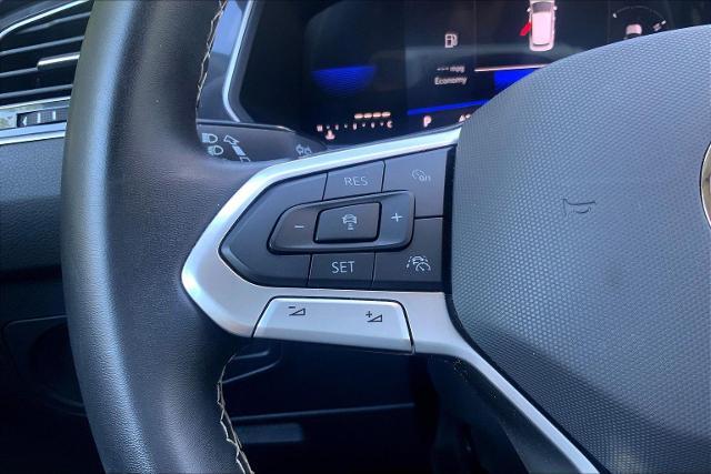 2024 Volkswagen Tiguan Vehicle Photo in KANSAS CITY, MO 64114-4545