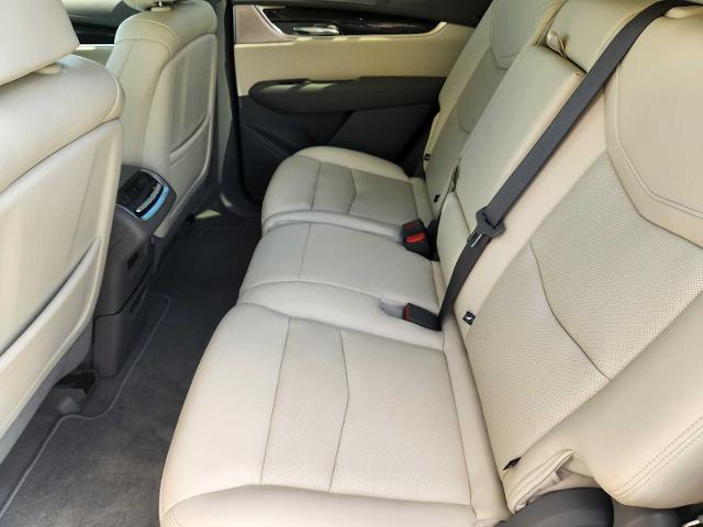 2023 Cadillac XT6 Vehicle Photo in DENTON, TX 76210-9321