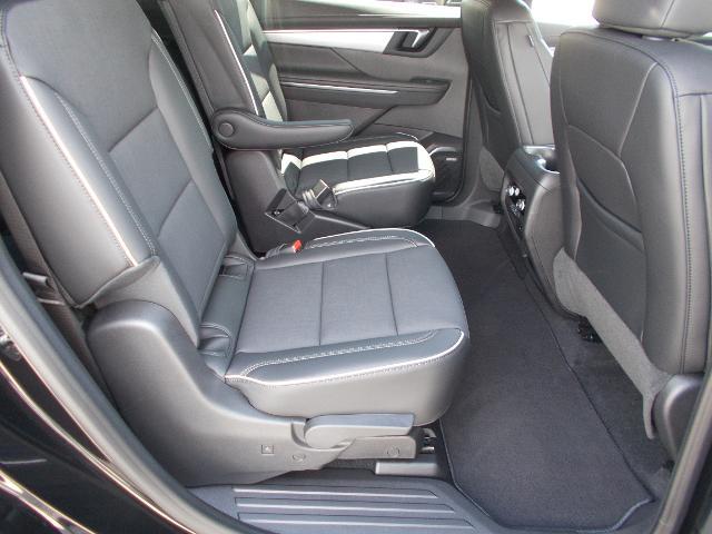 2026 Buick Enclave Vehicle Photo in LOWELL, MA 01852-4336