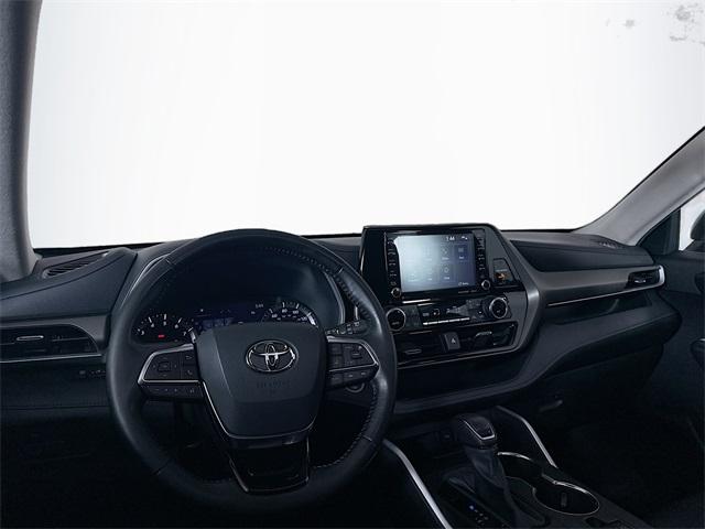 2020 Toyota Highlander Vehicle Photo in Everett, WA 98204