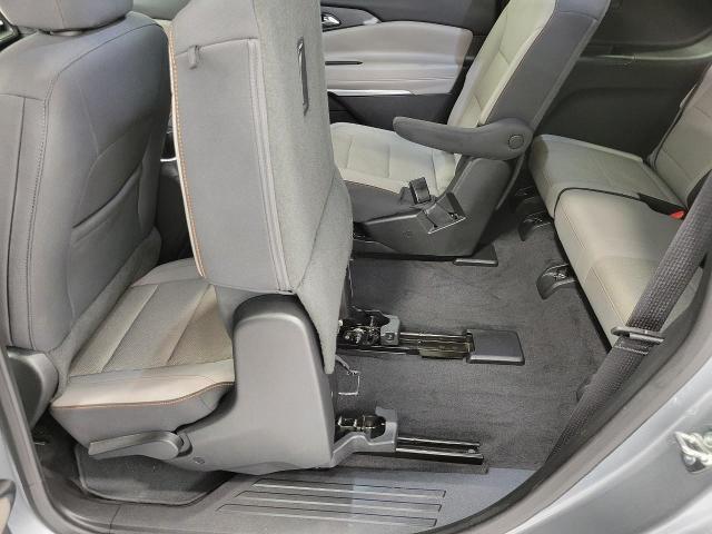 2025 Chevrolet Traverse Vehicle Photo in GREEN BAY, WI 54303-3330