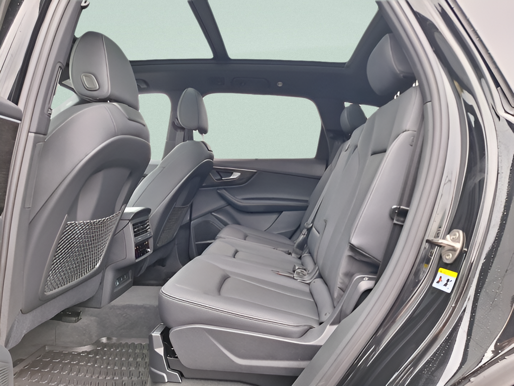 2025 Audi Q7 Premium Plus - 10