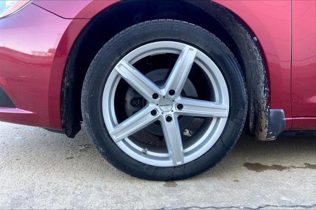 2011 Chrysler 200 Vehicle Photo in TOPEKA, KS 66609-0000