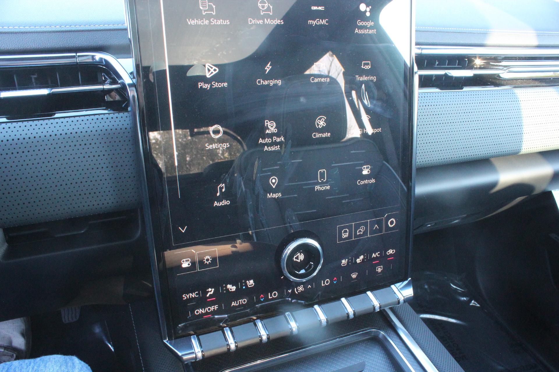 2026 GMC Sierra EV Vehicle Photo in AURORA, CO 80012-4011