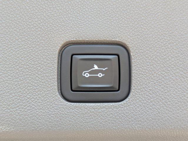 2020 Cadillac XT6 Vehicle Photo in BRUNSWICK, GA 31525-1881