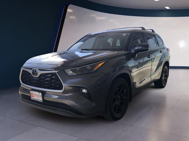 2023 Toyota Highlander Vehicle Photo in LAREDO, TX 78041-0006