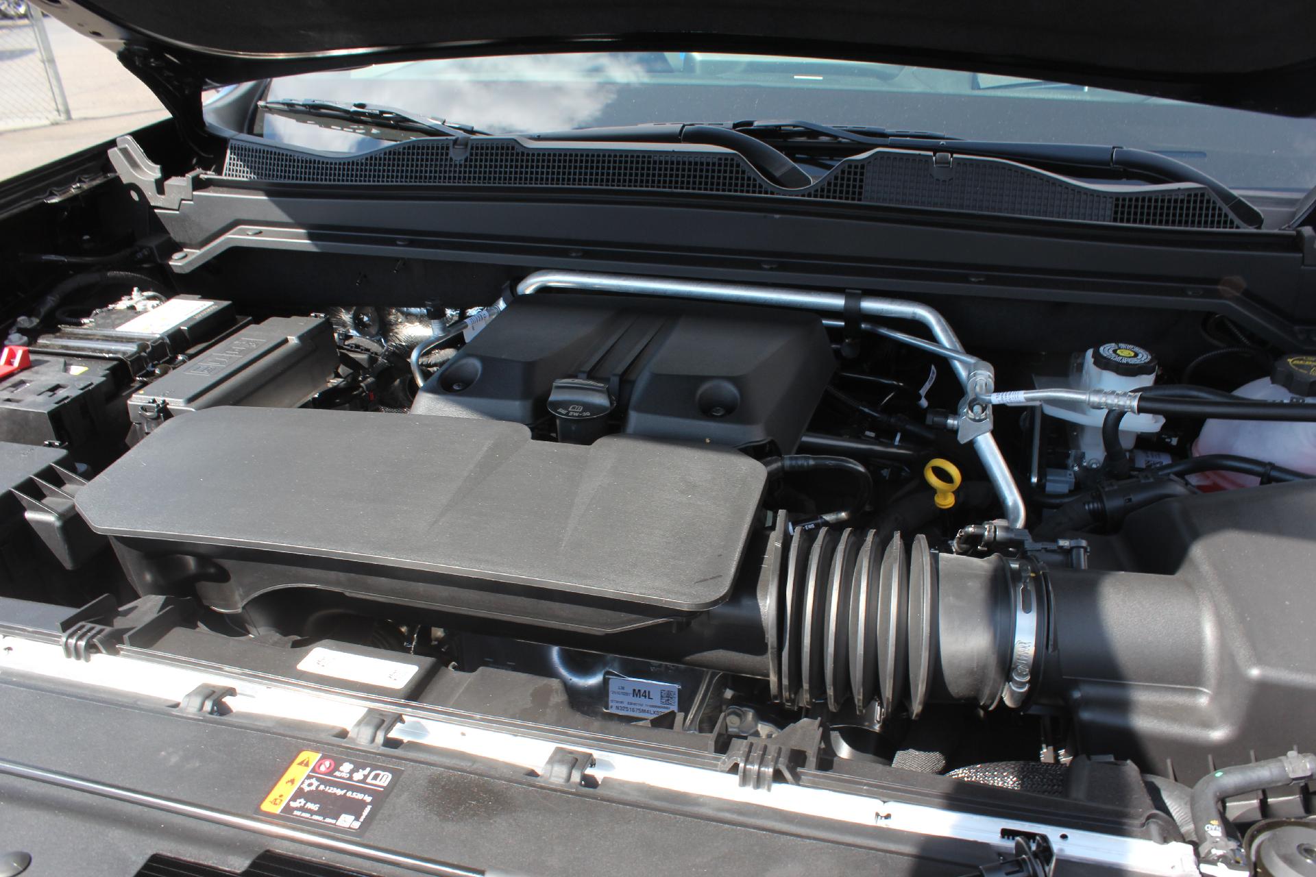 2025 GMC Canyon Vehicle Photo in AURORA, CO 80012-4011