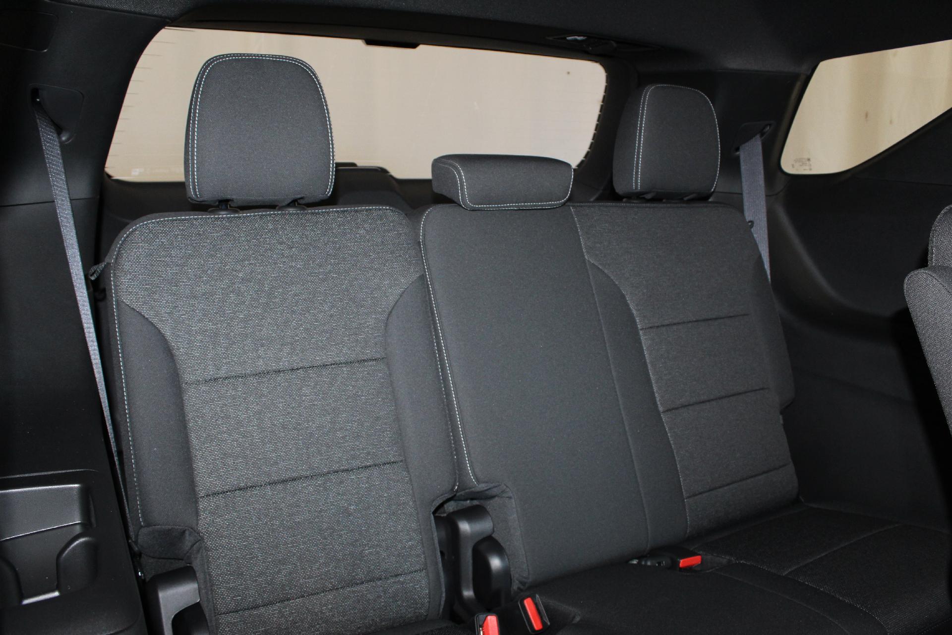 2026 Chevrolet Traverse Vehicle Photo in NORTHAMPTON, MA 01060-1120