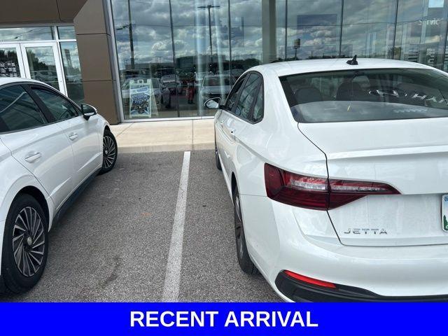 2024 Volkswagen Jetta Vehicle Photo in Merrillville, IN 46410