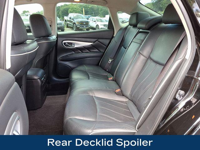 2016 INFINITI Q70 Vehicle Photo in DANBURY, CT 06810-5034