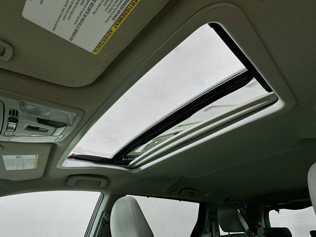 2019 Toyota Sienna Vehicle Photo in Flemington, NJ 08822
