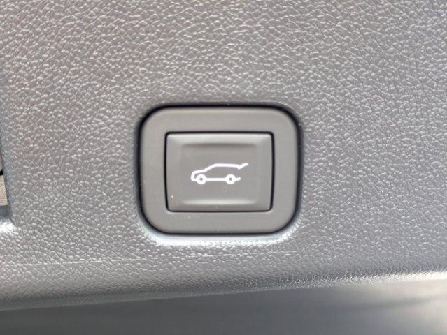 2025 Chevrolet Traverse Vehicle Photo in BRUNSWICK, GA 31525-1881