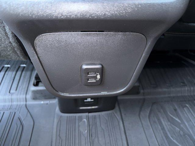 2024 GMC Terrain Vehicle Photo in LEOMINSTER, MA 01453-2952