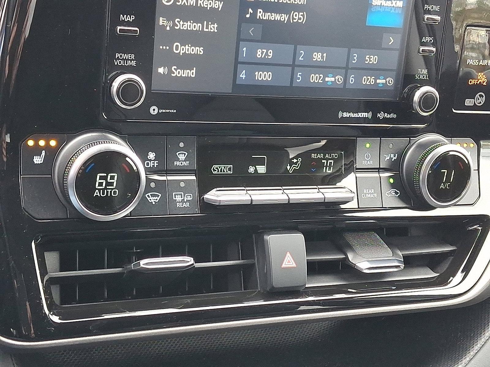 2022 Toyota Highlander Vehicle Photo in BETHLEHEM, PA 18017-9401