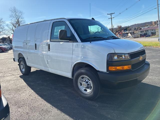 2025 Chevrolet Express Cargo Van Vehicle Photo in FAIRMONT, WV 26554-2318