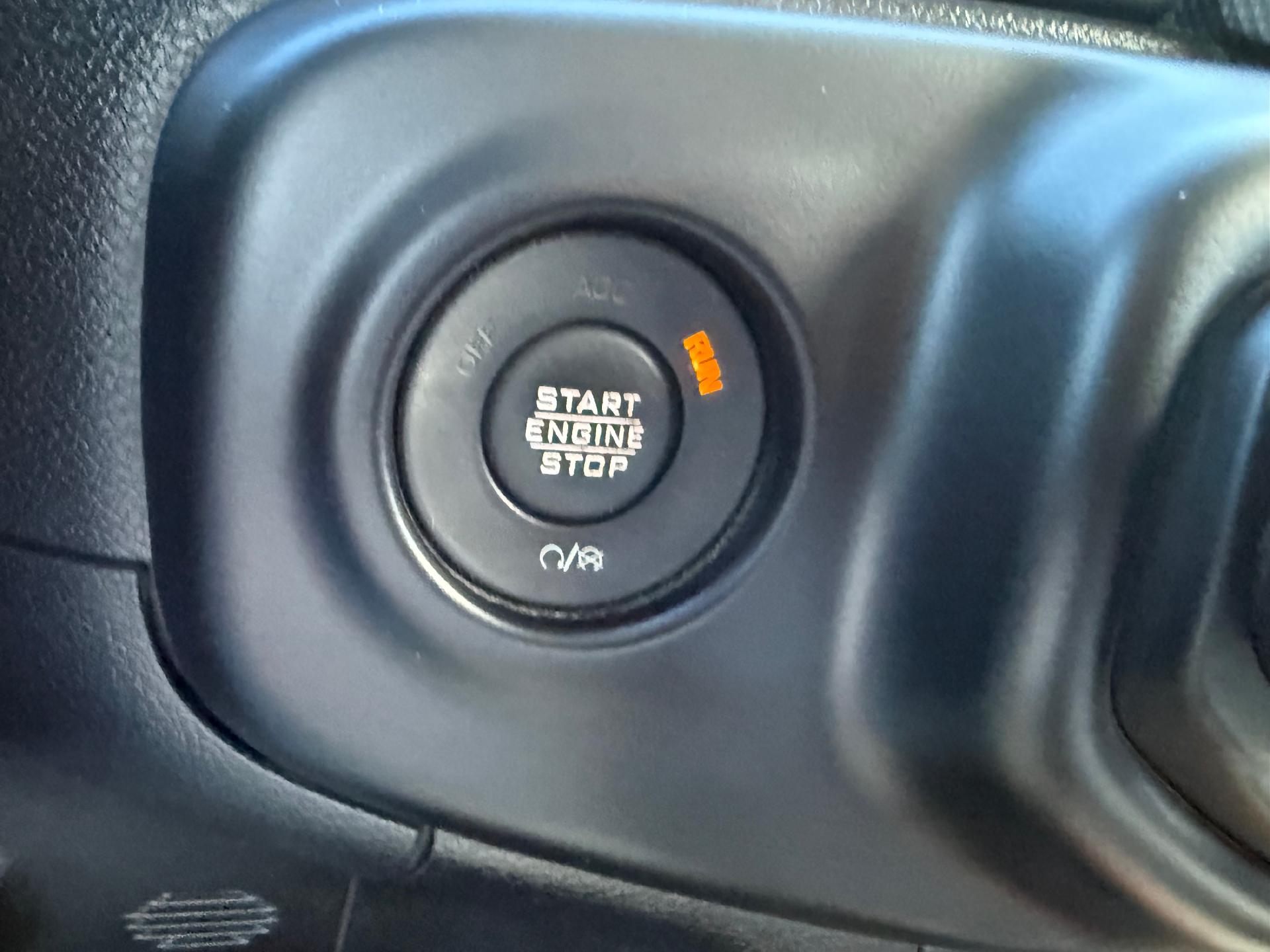 2021 Jeep Gladiator photo 23 of 25
