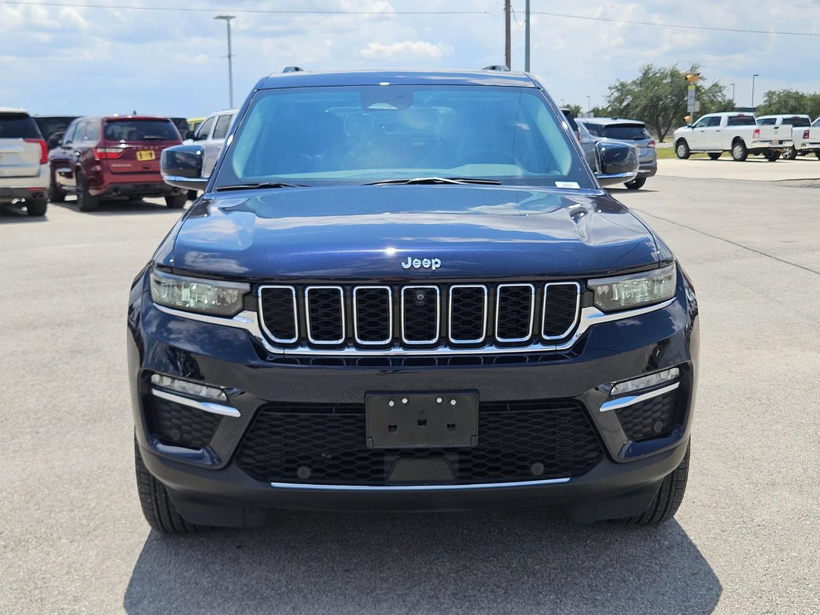 2023 Jeep Grand Cherokee Vehicle Photo in Seguin, TX 78155