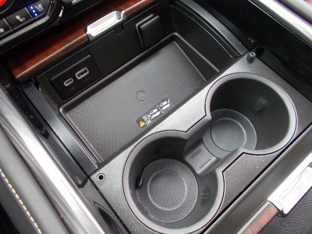 2023 GMC Yukon Vehicle Photo in LOWELL, MA 01852-4336