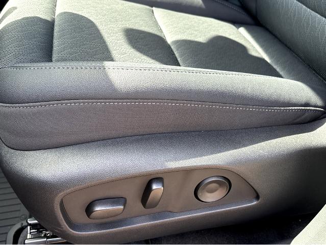 2025 Chevrolet Equinox Vehicle Photo in BEAUFORT, SC 29906-4218