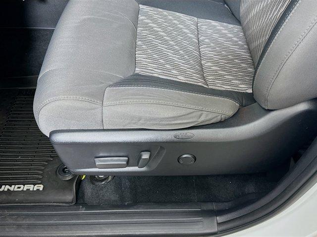 2020 Toyota Tundra 4WD Vehicle Photo in Flemington, NJ 08822