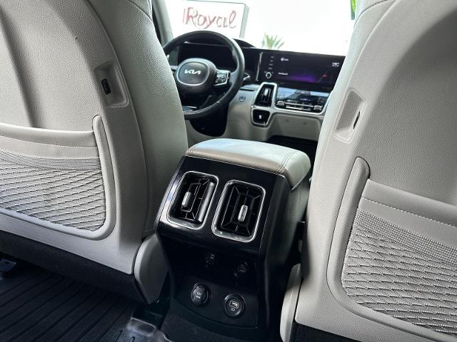 2022 Kia Sorento Plug-In Hybrid Vehicle Photo in Tucson, AZ 85712
