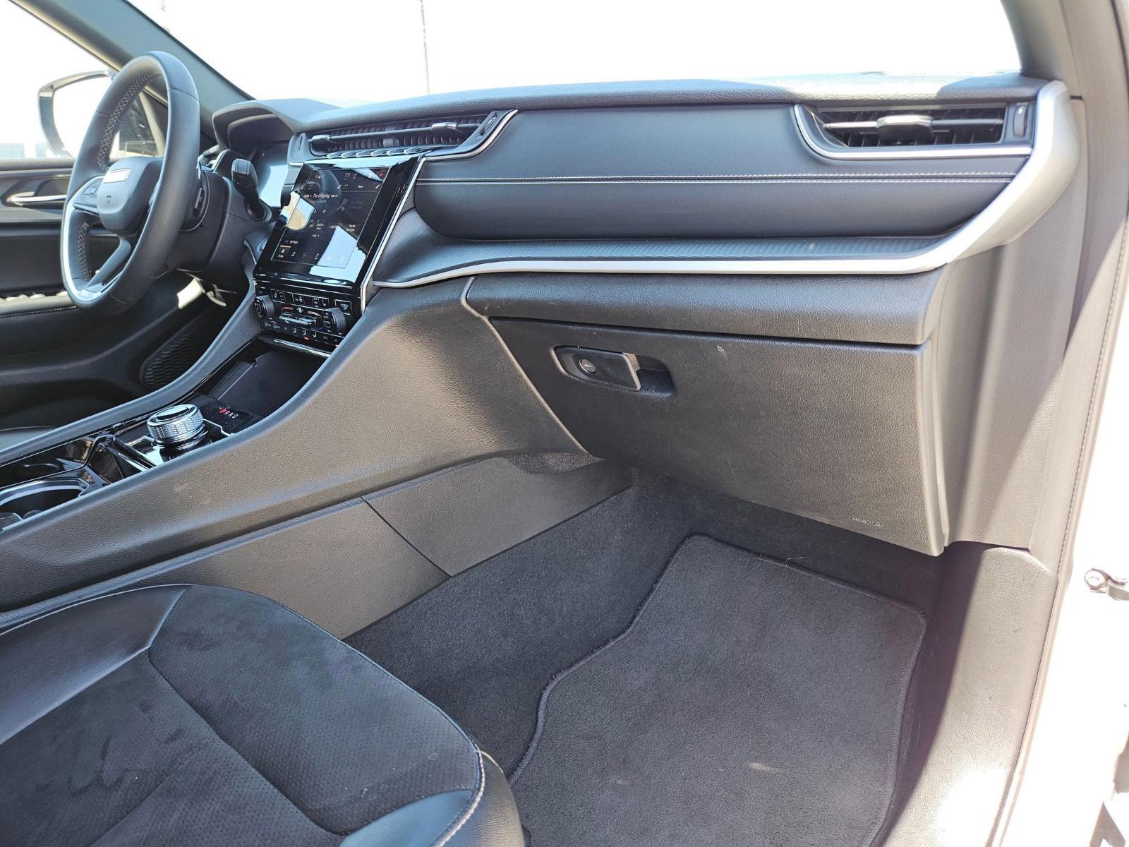 2023 Jeep Grand Cherokee Vehicle Photo in Seguin, TX 78155