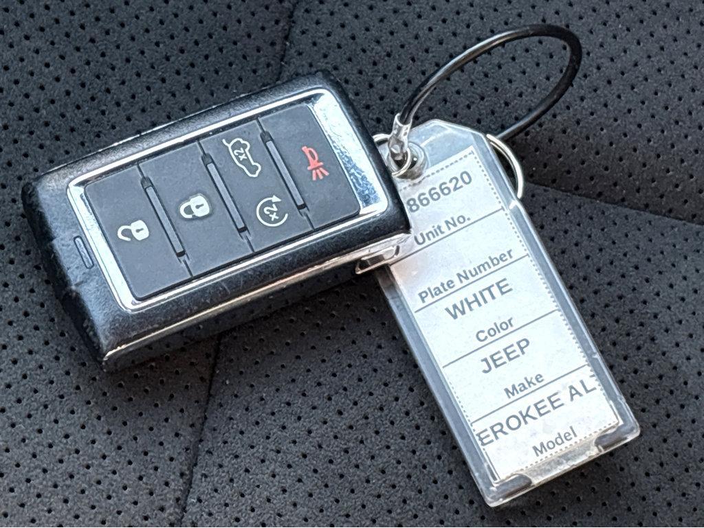 2023 Jeep Grand Cherokee L Vehicle Photo in POOLER, GA 31322-3252
