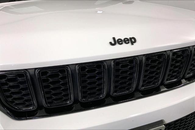 2023 Jeep Grand Cherokee Vehicle Photo in Kansas City, MO 64114