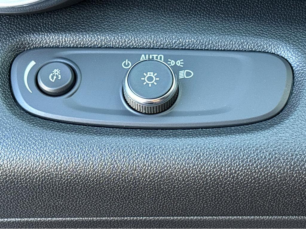 2025 Chevrolet Trax Vehicle Photo in POOLER, GA 31322-3252