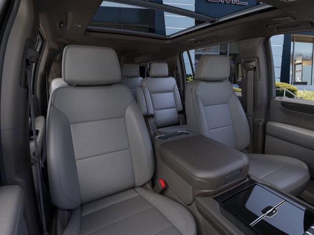 2025 GMC Yukon XL Vehicle Photo in ZELIENOPLE, PA 16063-2910